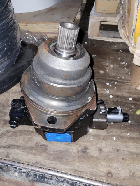 John Deere AN401954 OEM Remanufactured Hydraulic Axial Piston Motor R986110692