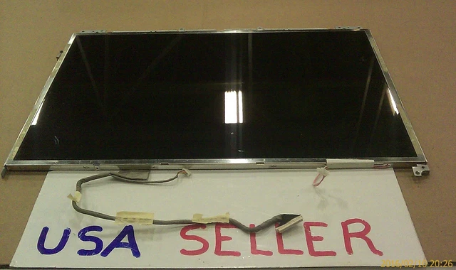 Genuine Averatec 7100 series laptop 17 inch LCD glossy widescreen display