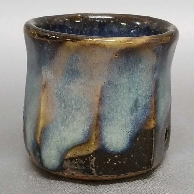 AK80)Japanese Pottery Hagi ware Guinomi Sake Cup Blue glaze  by Seigan Yamane