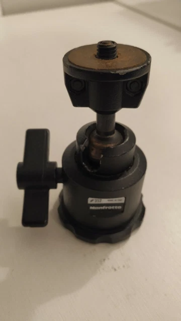 MANFROTTO 352 Testa a sfera. Adattatore per treppiede. Prodotto in Italia.