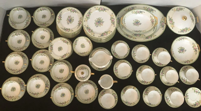 Lot 99 Pieces Meito GREEN China Set Hand Painted Gold Trim Set EUC Serving Pcs
