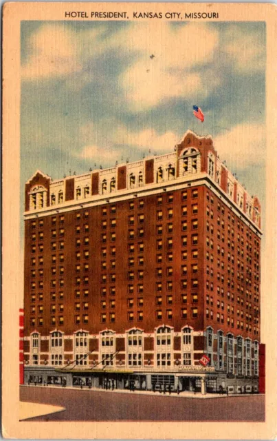 Postcard Hotel President Building Kansas City Missouri D28