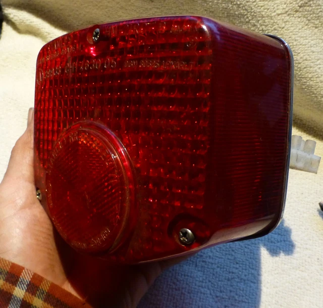Feu Arrière Honda HM-11RC Stanley Années 60 Pour CB/CT/CL - Pièce Vintage Pour Collection
