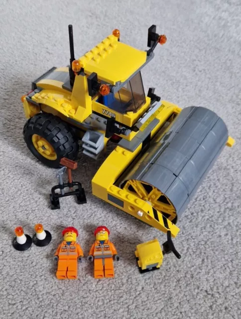 LEGO CITY 7746 : Single-Drum Roller - 100% Complete