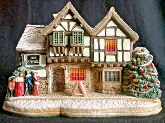 LILLIPUT LANE - THE ANGEL INN - Illuminated Christmas Special