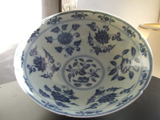 Chinese Porcelain Ming Dynasty Blue & White Flower Bowl