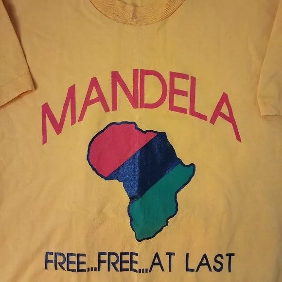 Vintage 80s Nelson Mandela Free At Last T-Shirt