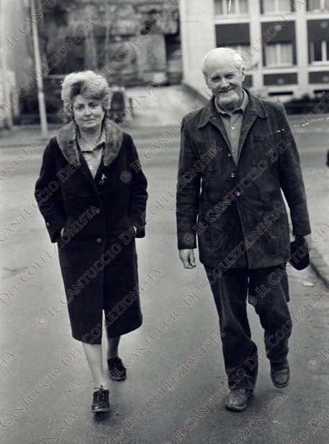 1974 PARIS Writer DIMITRI PANIN with wife Photo