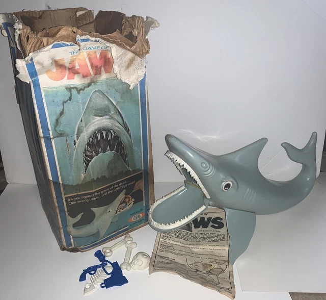 VINTAGE 1975 JAWS Game Shark Game INCOMPLETE--Original Instructions For