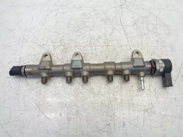 Rail-Rohr für BMW F30 F31 F45 F10  2,0 Diesel B47D20A 0445214315 8514154