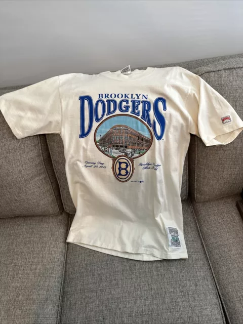 Nutmeg, Shirts, Vintage 991 Brooklyn Dodgers Tshirt Men Large Nutmeg  Single Stitch Mlb Blue