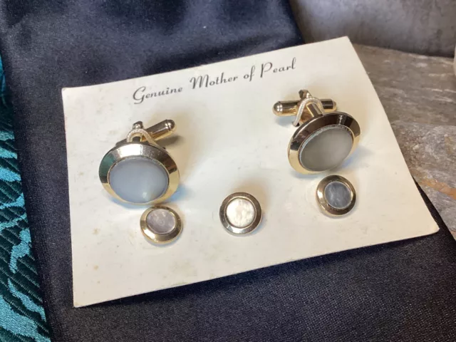 Vintage Grey Mother Of Pearl Cufflinks & 3 Dress Studs Tuxedo Buttons On Card