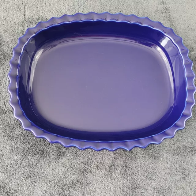 Chantal 1.25 Quart (1.2 L) Oval Stoneware Baking Dish Cobalt Blue