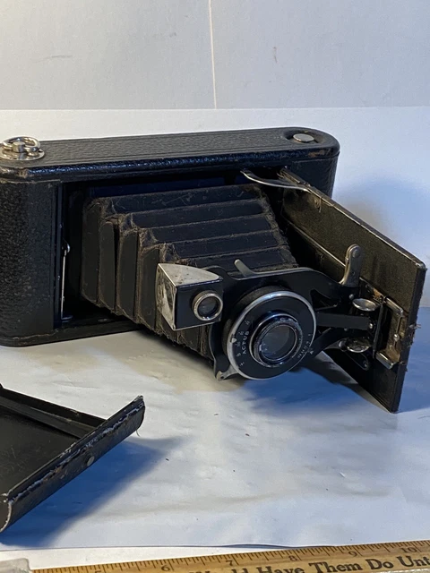 Classic Vintage Medium Format Folding Camera with A 120mm Film foto de