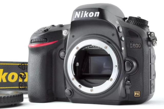 Nikon D600 [Near MINT] Digital SLR Camera 24.3 MP CMOS FX-Format Body Only