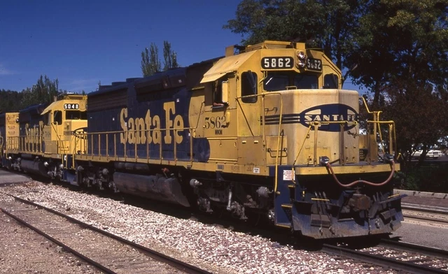 LOCOMOTIVE DE TRAIN ferroviaire ATSF SANTA FE 5862 FLAGSTAFF AZ ...
