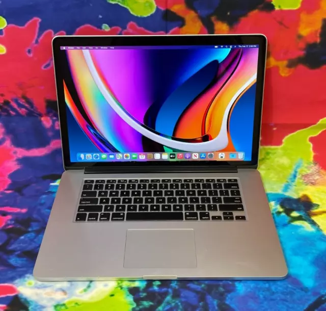 Apple Macbook Pro 15" Retina Laptop - i7 2.3GHz 8GB 256GB SSD - MacOS Catalina