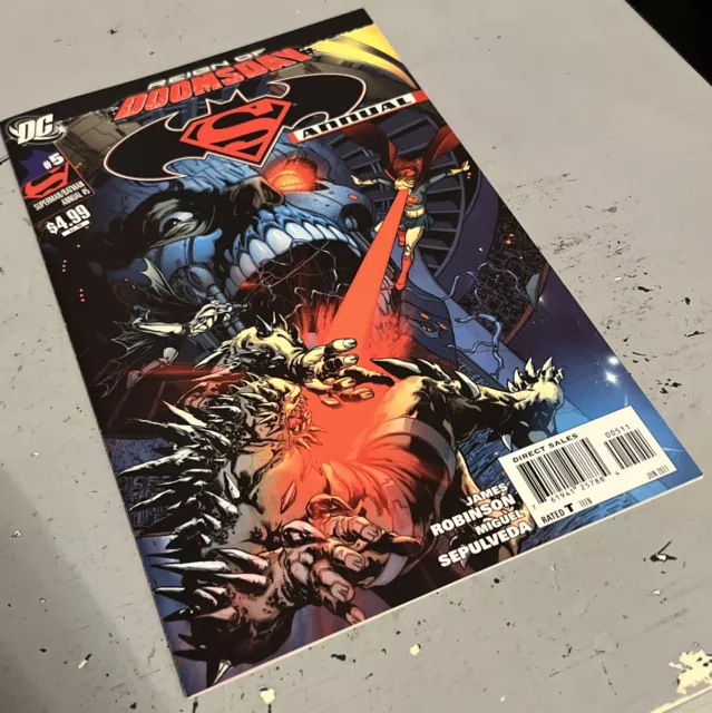 DC Comics SUPERMAN BATMAN ANNUAL #5 Reign of Doomsday 2011 Supergirl Mint