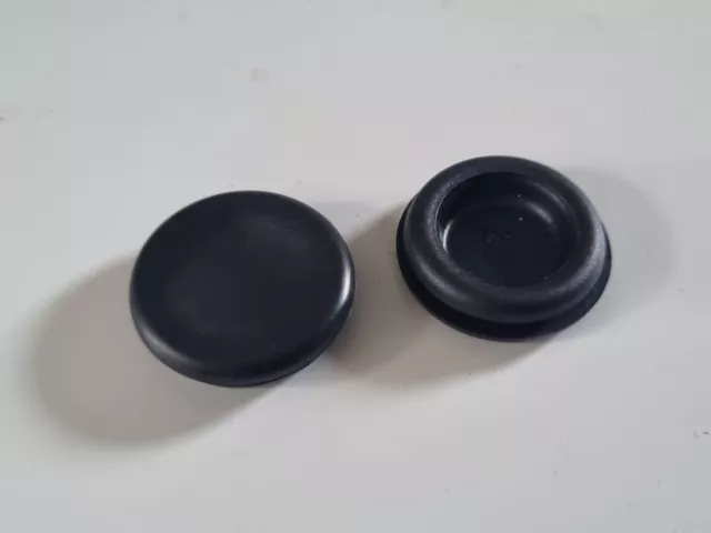 Vespa PX Mirror Hole Grommets/Blanking Plugs. T5 LML Disc. Set of 2.