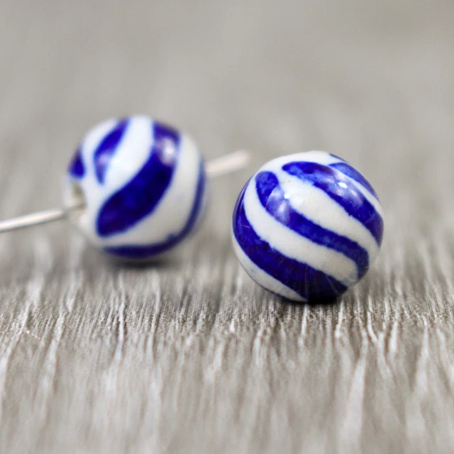 5 Porzellan Keramik Perlen gestreift Schmuck DIY Basteln rund Weiß Blau 9mm
