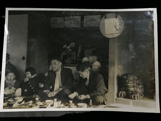 #553 Giapponese Vintage Foto 1940s / Festa Giovane Man Girl Abiti Leone Figurina