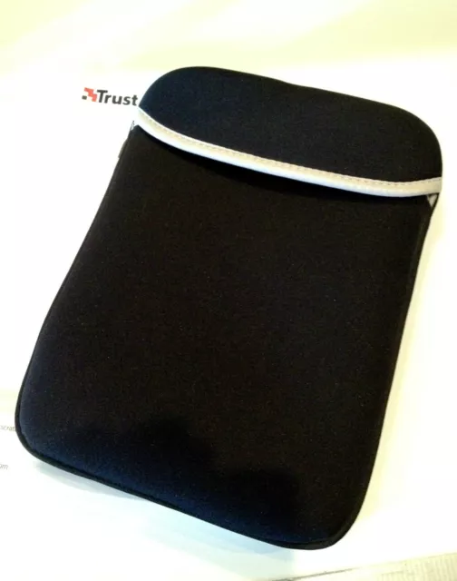 TRUST custodia antiurto neoprene chiusura a tascone per Ipad e tablet 9,7"