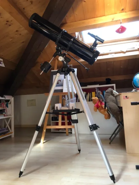 Skywatcher Telescopio 130/900 EQ2 riflettore tipo Newton  + Cavalletto