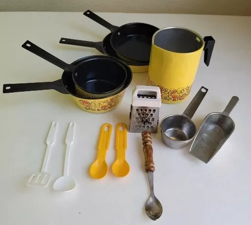 Vintage Mixed Lot 13 Piece Childs Mini Toy Cookware Utensils Pots  Pans