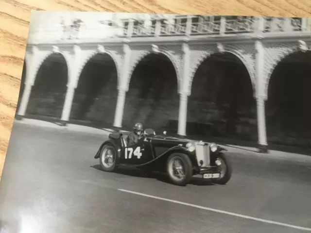 Brighton Jubilee Speed Trials  1955  action motor racing  photograph 20/15 cm ./
