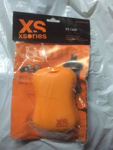Estuche de transporte XSories XS naranja - ¡Excelente estuche para llevar tus objetos de valor! (NUEVO)