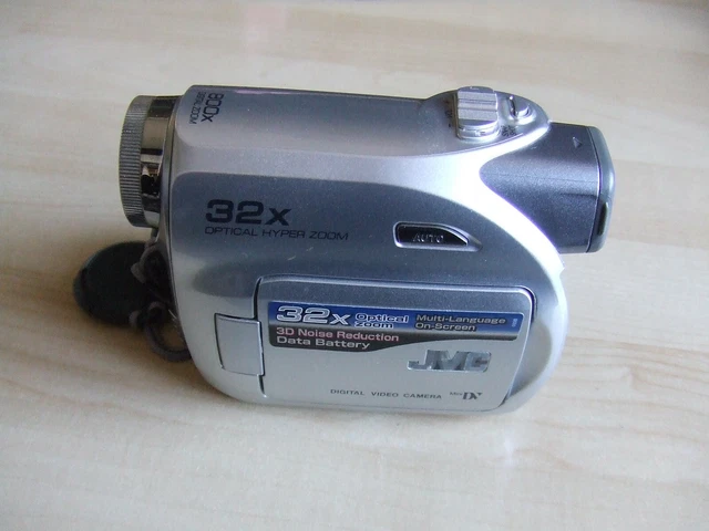 jvc 32x optical hyper zoom