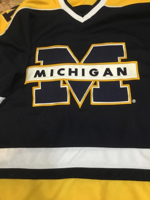 Vintage 90s Michigan University  Hockey Jersey Size L. Coliseum athletics