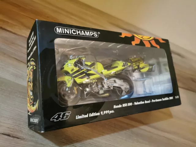 valentino rossi honda bike