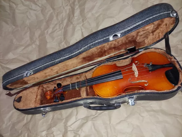 Masakichi Suzuki model 604 sized 1/4 violin, Japan, Vintage, with case