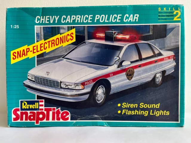Revell 6293 1/25 Scale SnapTite Chevy Caprice Police Car Plastic Model**BUILT**