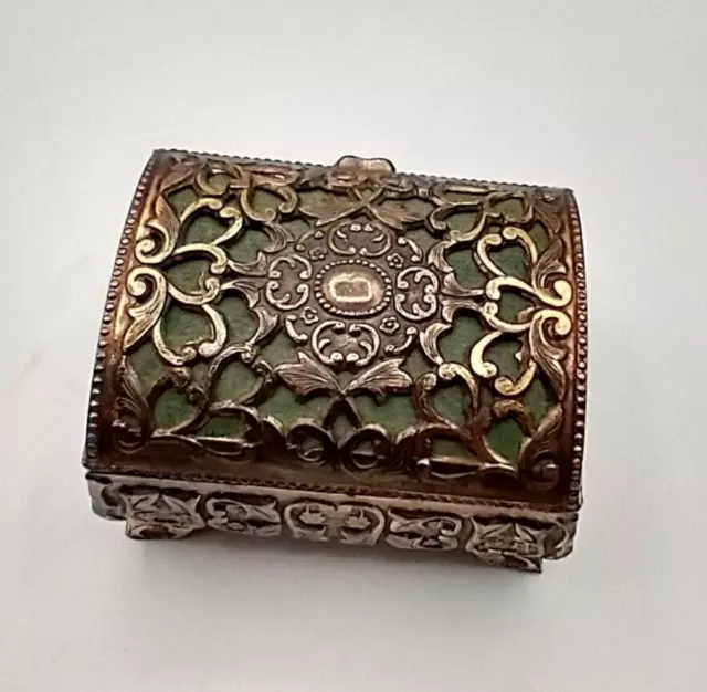 Ornate Gold Tone Cast Metal Floral Leaves Music Box Footed Vintage