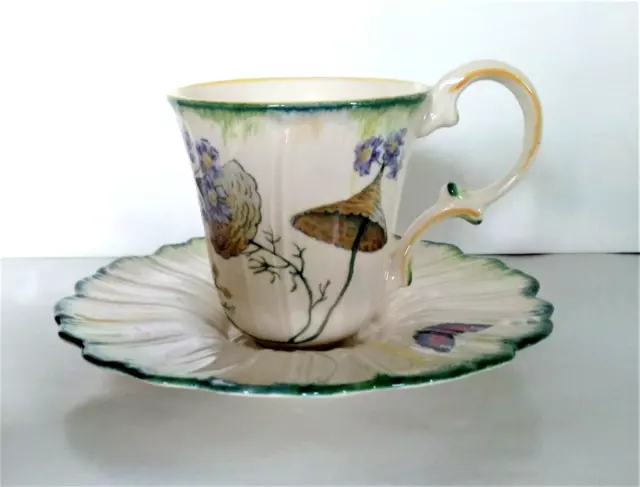 Tasse en faïence de Lunéville  Fleurs Papillons