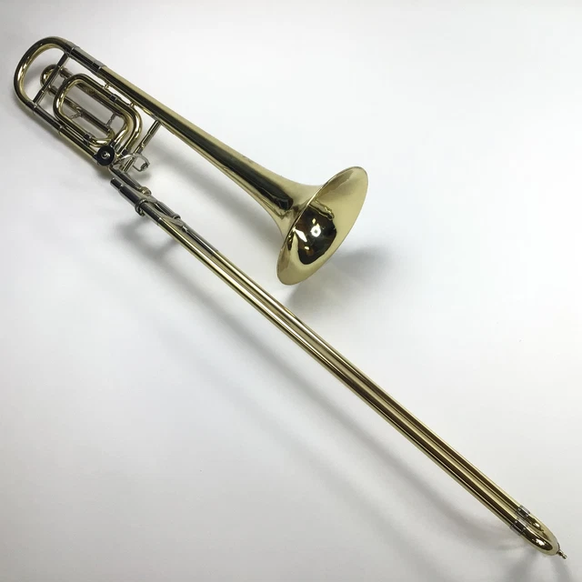Used Bach "Corporation" 36B Bb/F Tenor Trombone (SN: 24926) Used Bach "Corporation" 36B Bb/F Tenor Trombone (SN: 24926)