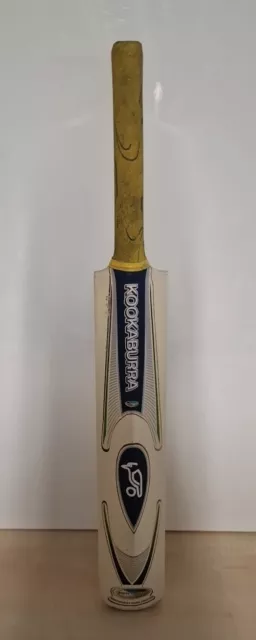 Kookaburra Kahuna Predator Cricket Bat 31.5 Inch 980G - Size 6 Used