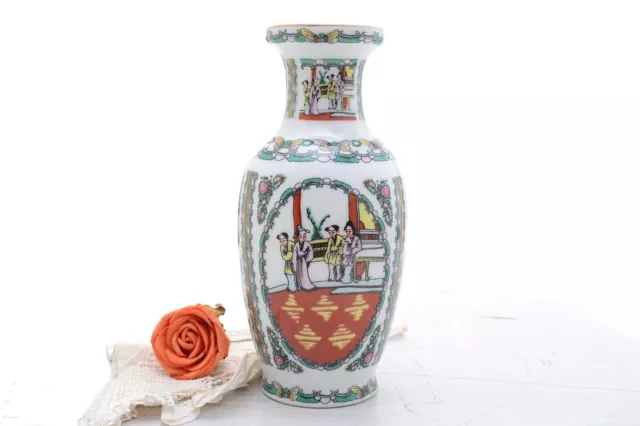 Jarrón decorativo de porcelana china con sello en la base Chinese porcelain vase