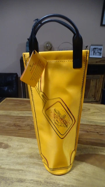 SAC ISOTHERME CHAMPAGNE veuve clicquot ponsardin EUR 16,00 - FR SAC ISOTHERME CHAMPAGNE veuve clicquot ponsardin EUR 16,00 - FR