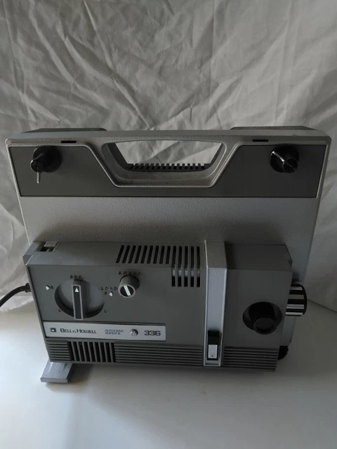 Projecteur super Sld 16 en l'état sur Gens de Confiance