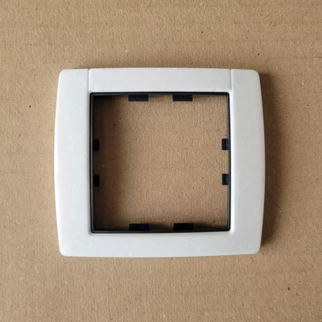HAGER WK661 - 1 Plaque 1 poste Kallysta Blanc de Carrare