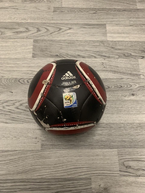 ADIDAS WORLD CUP 2010 Jabulani Glider II Match Ball Replica