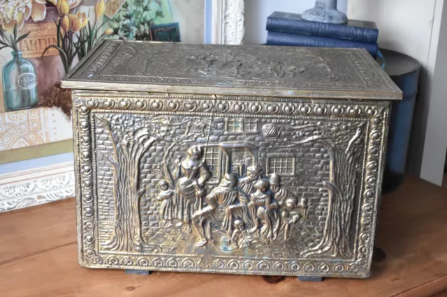 Vintage Brass & Wood Coal/ Log Box/ Trunk Embossed Front Fireside Storage (N)