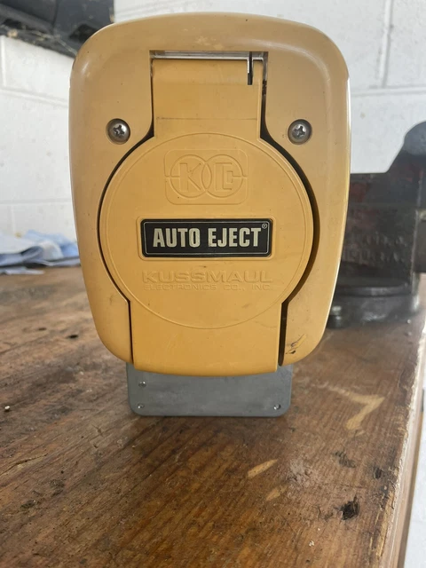 Kussmaul Super 30 Auto Eject 3-Pin Receptacle Assembly