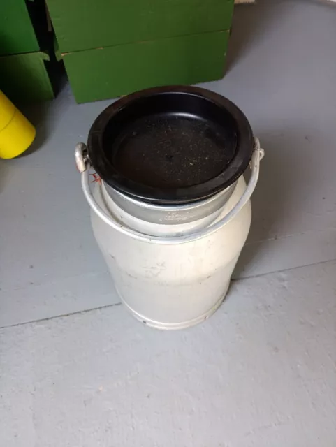 DDR Milchkanne ca. 20 liter alte Milchkanne