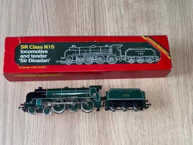 Hornby Oo Gauge R154 Sr Class N15 Locomotive Sir Dinadan 795 Green Stunning