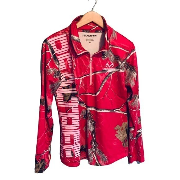 Realtree womens pink camouflage long sleeve quarter zip size XL