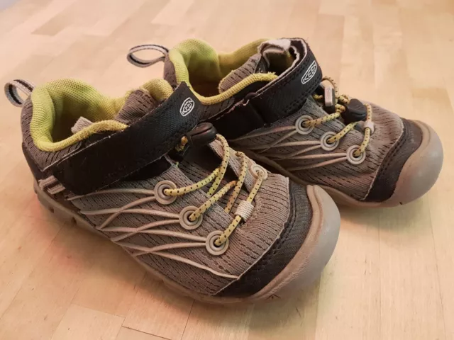 Outdoor Schuhe Keen Chandler CNX in Grösse 29 (US 11, UK 10, CM 18) grau